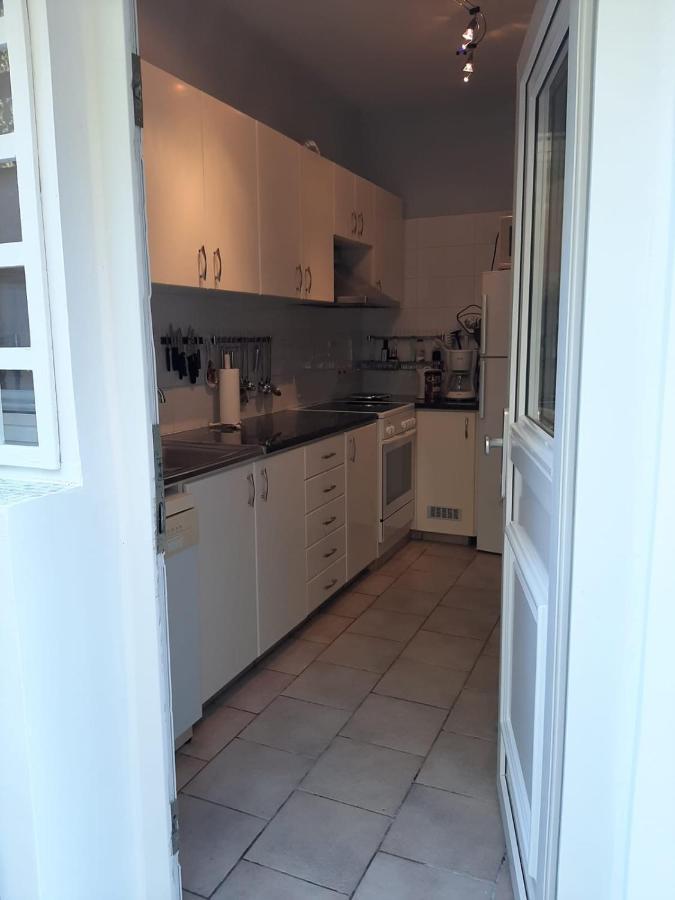 הוילה Paphos Limnaria Deluxe Maisonette מראה חיצוני תמונה