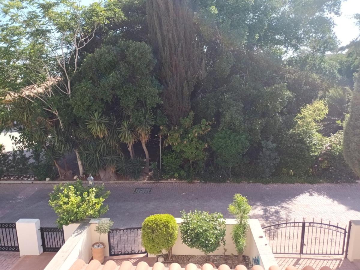Paphos Limnaria Deluxe Maisonette מראה חיצוני תמונה