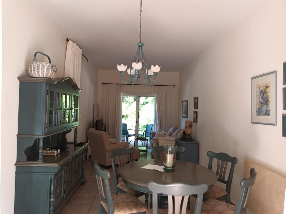 Paphos Limnaria Deluxe Maisonette מראה חיצוני תמונה